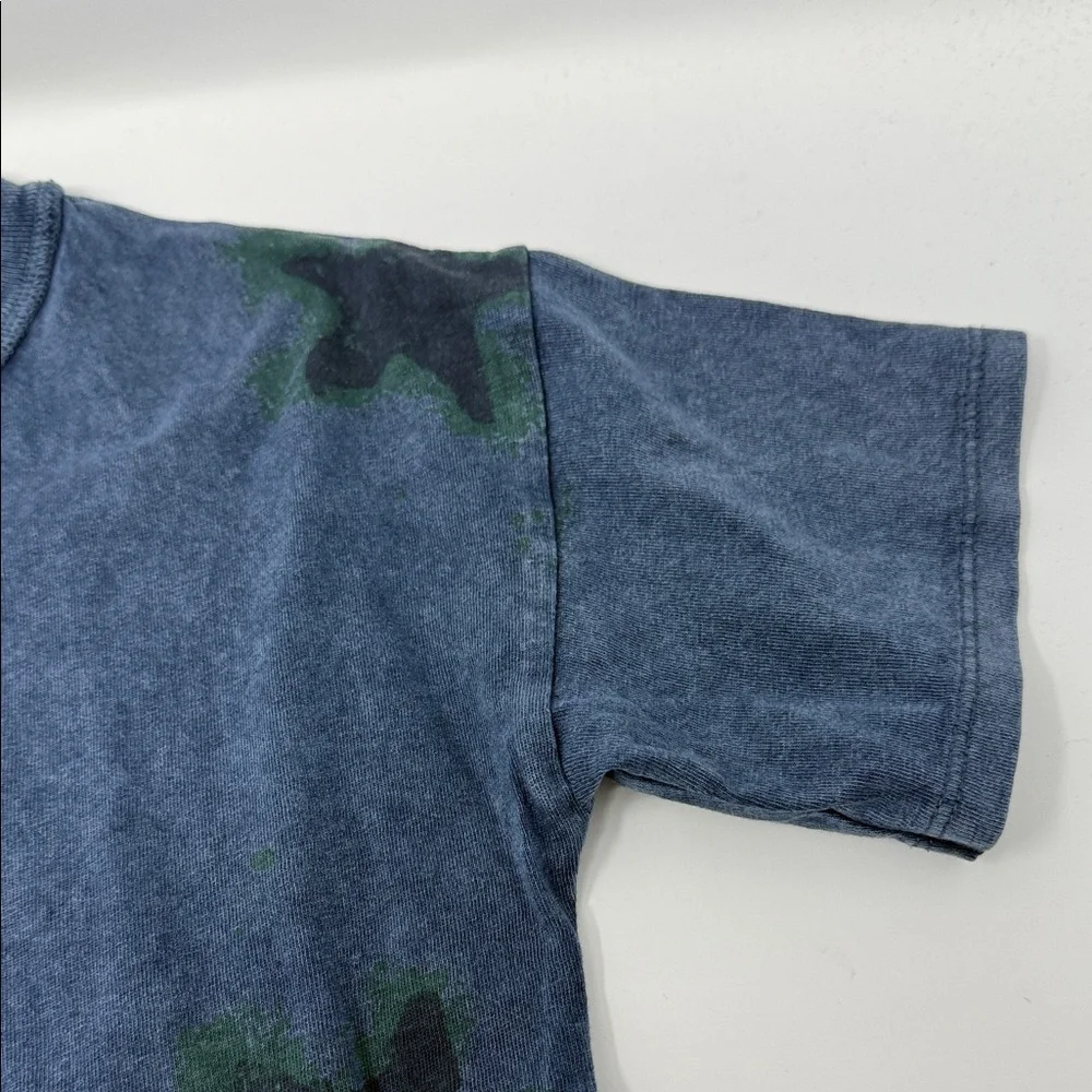 Kids Navy Blue Star Graphic Tee Approx size Bots Small (tag missing )